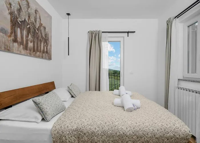 Amani Vila Veligolji