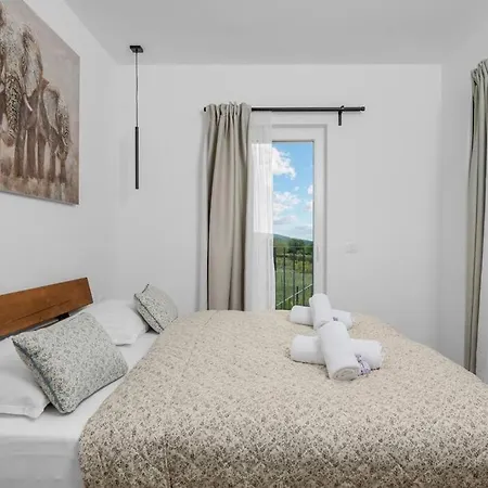 Amani Willa Veligolji